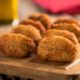 6 unidades de croquetas griegas